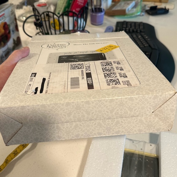 Precious Moments Cream and Gray Elephant Photo Frame - Picture 10 of 12